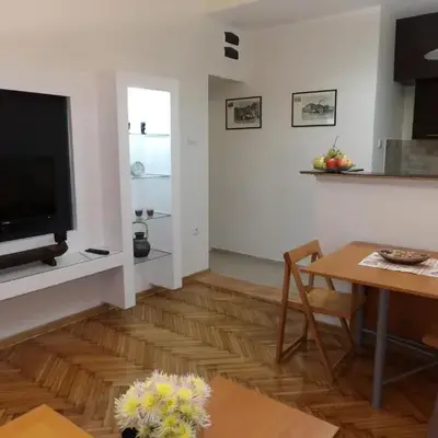 M&M Downtown Apartment