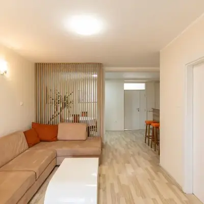 DULE’S HOUSE
