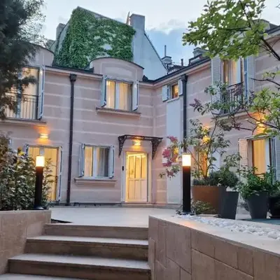 Carice Milice Old Town Residence